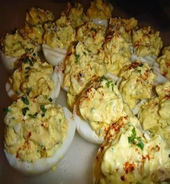 Loaded Cheddar Eggs