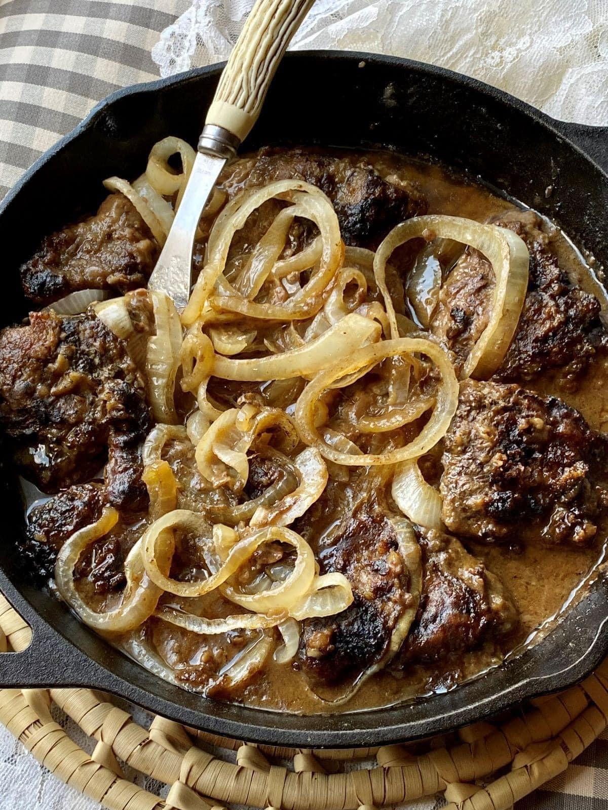 LIVER AND ONIONS