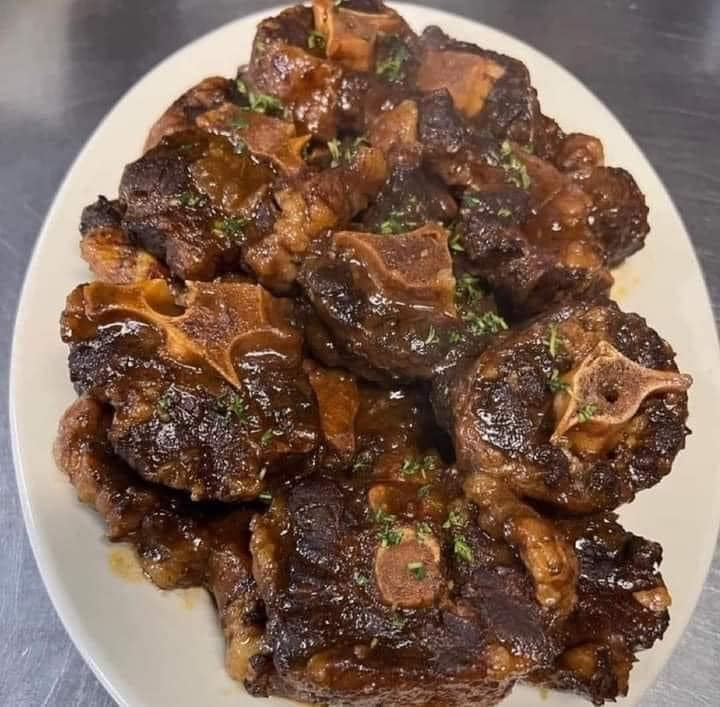 Smothered Oxtails