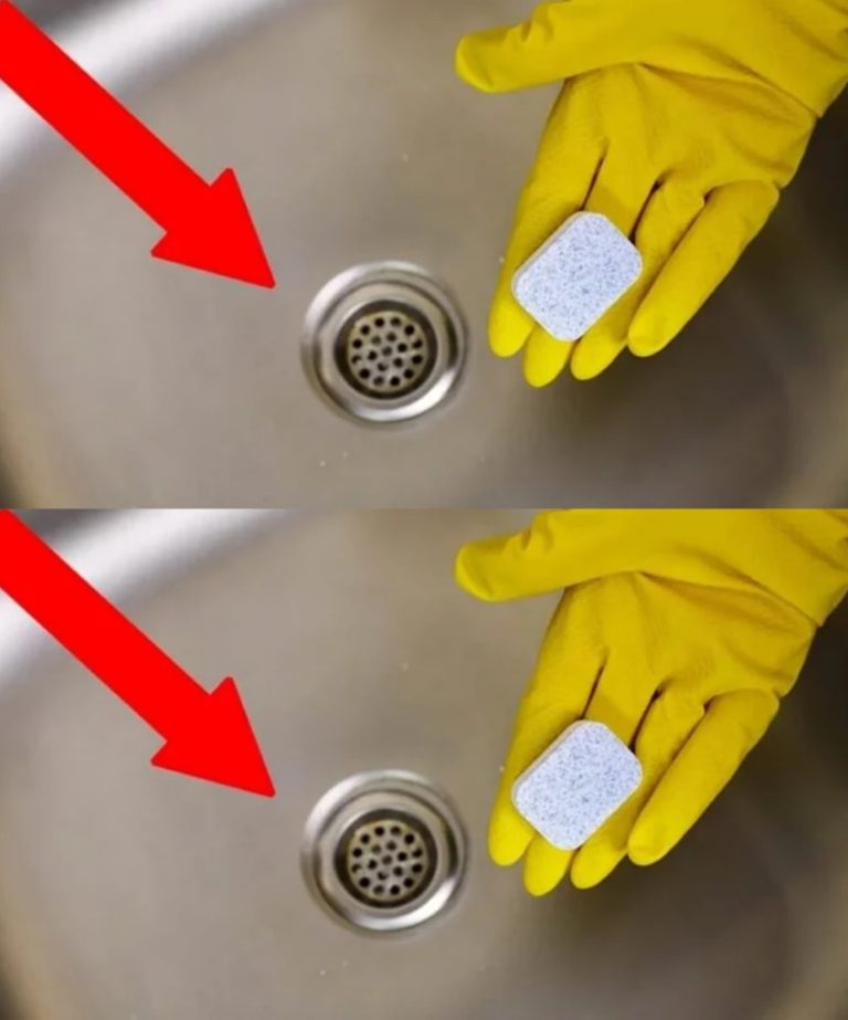 Clean Your Sink and Drain in Just 5 Minutes With This Natural Method